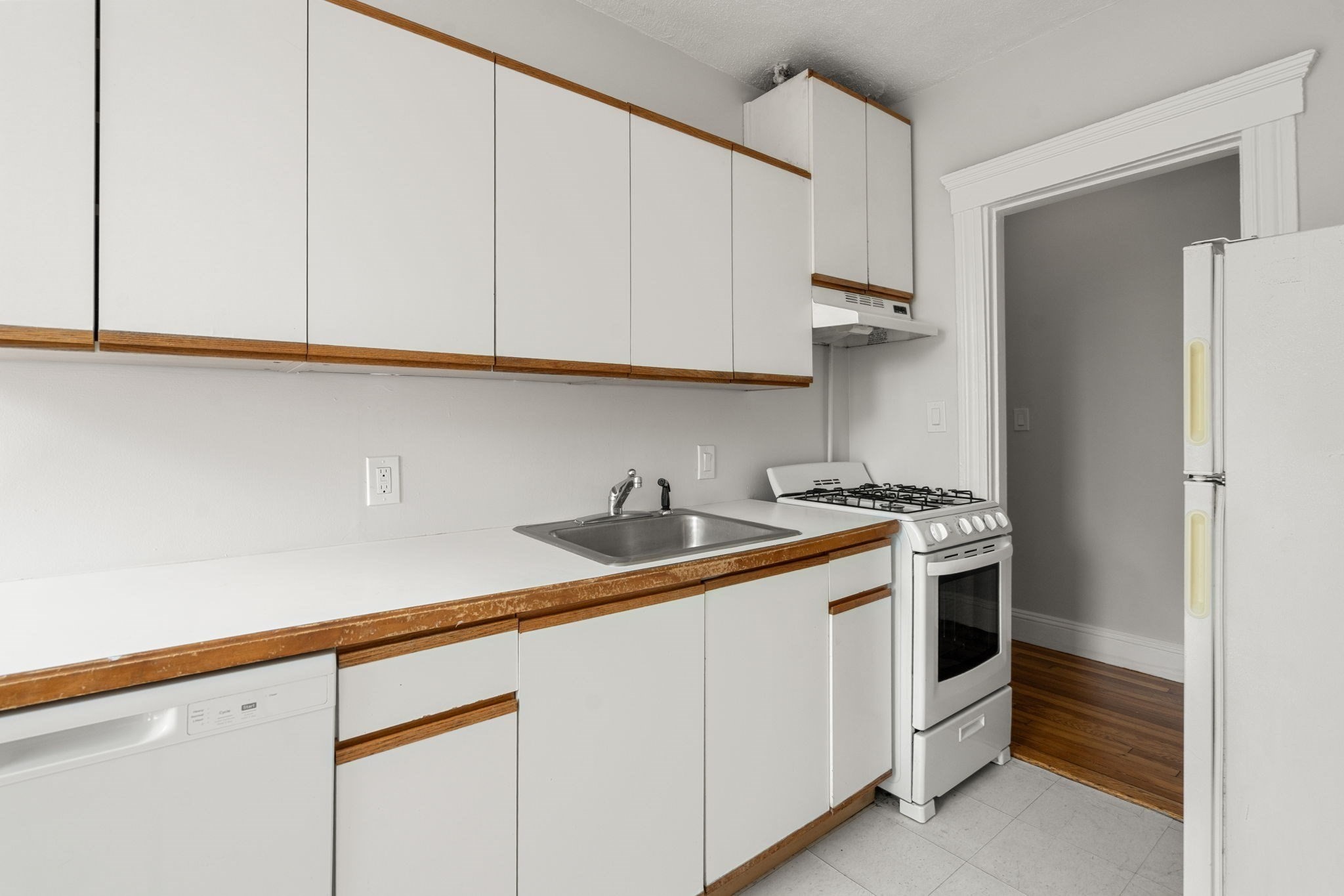 28 Quint Ave # 37
