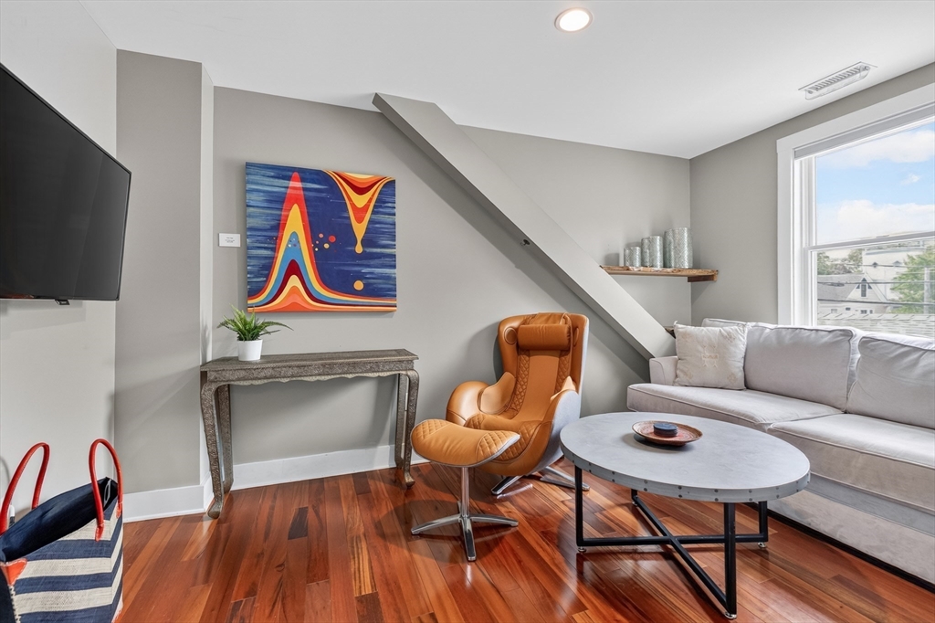 53 Circuit Avenue