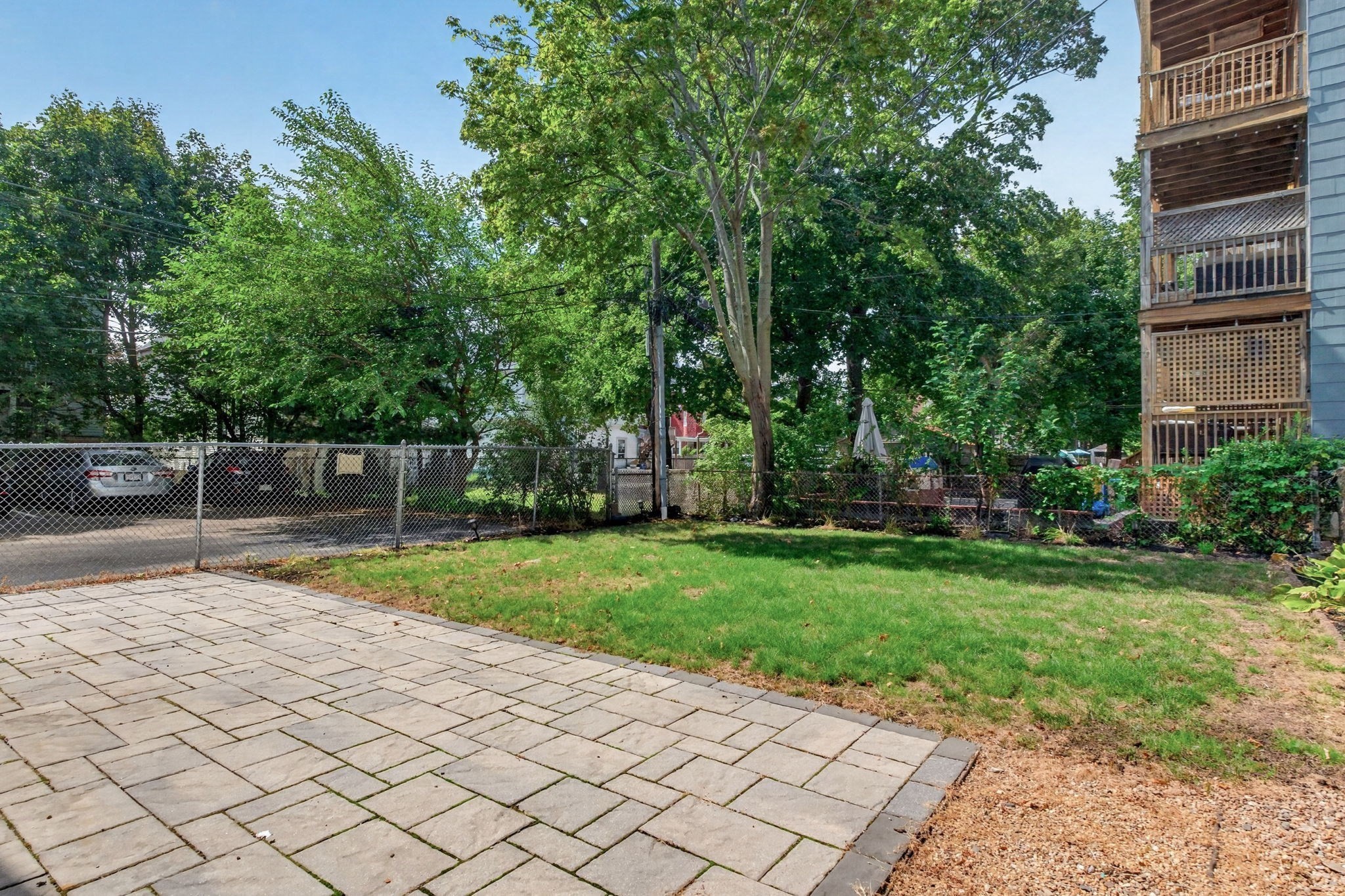 995 Dorchester Ave # 3