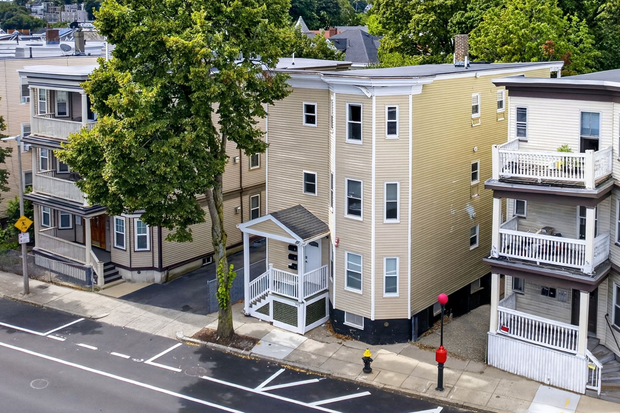 995 Dorchester Ave # 3