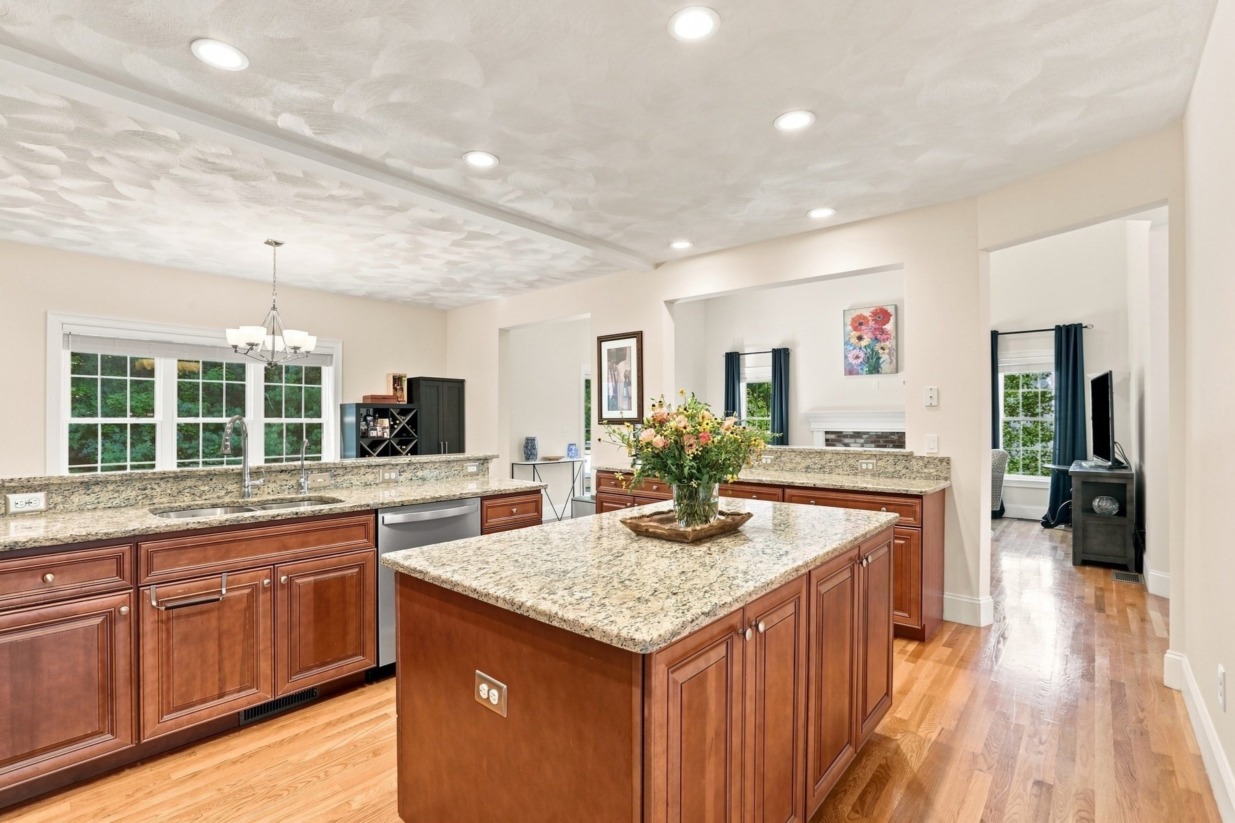 9 Forbes Rd