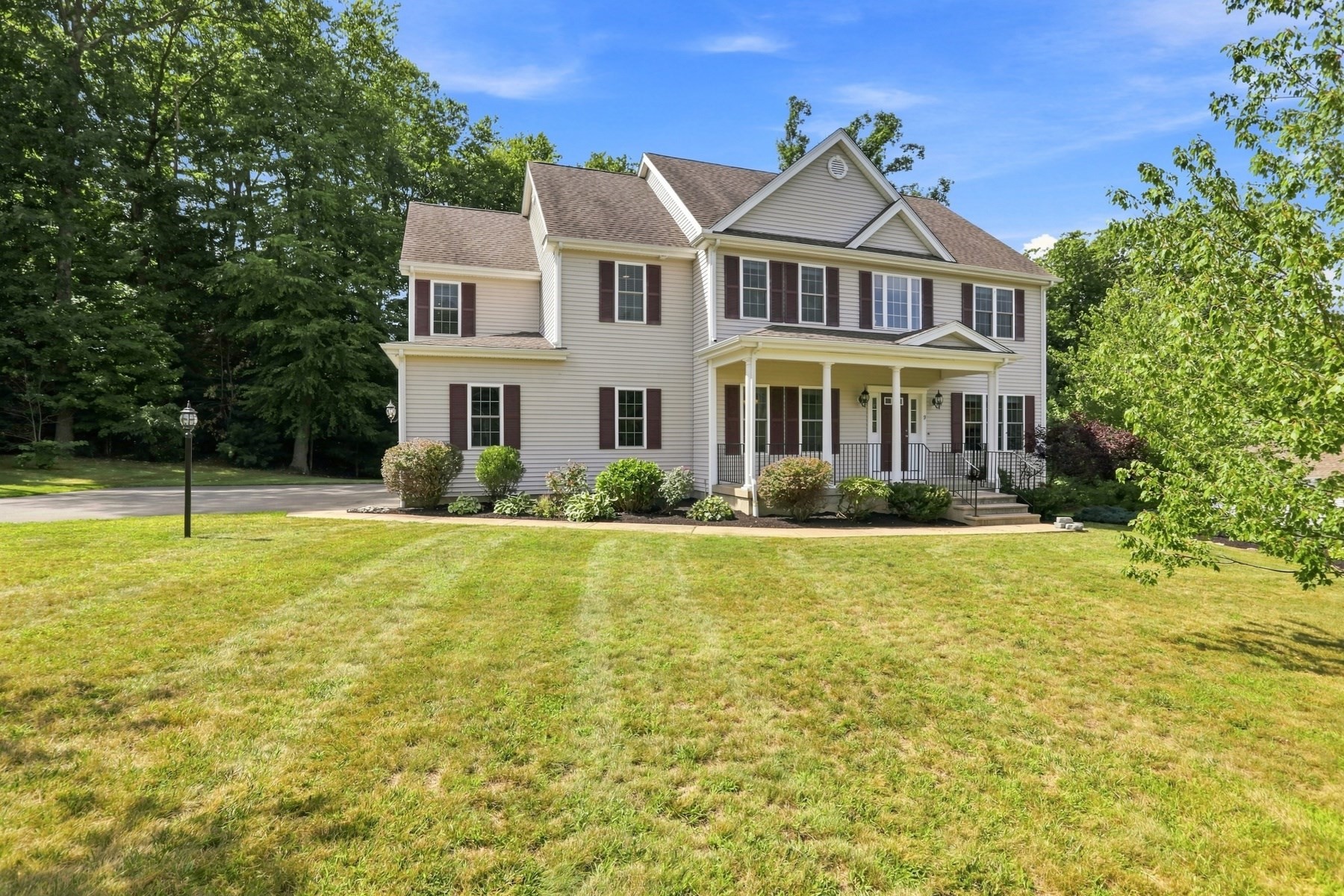 9 Forbes Rd