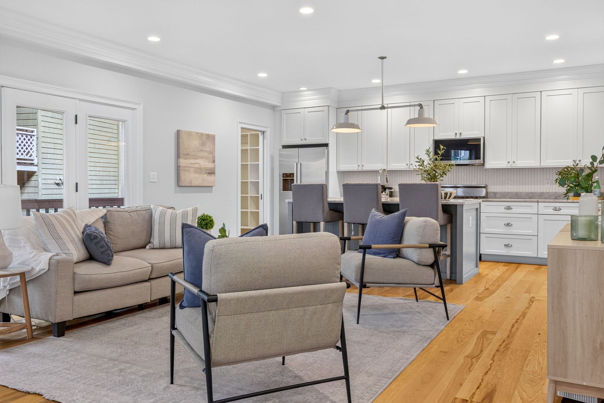 30 Chestnut Sq # 30