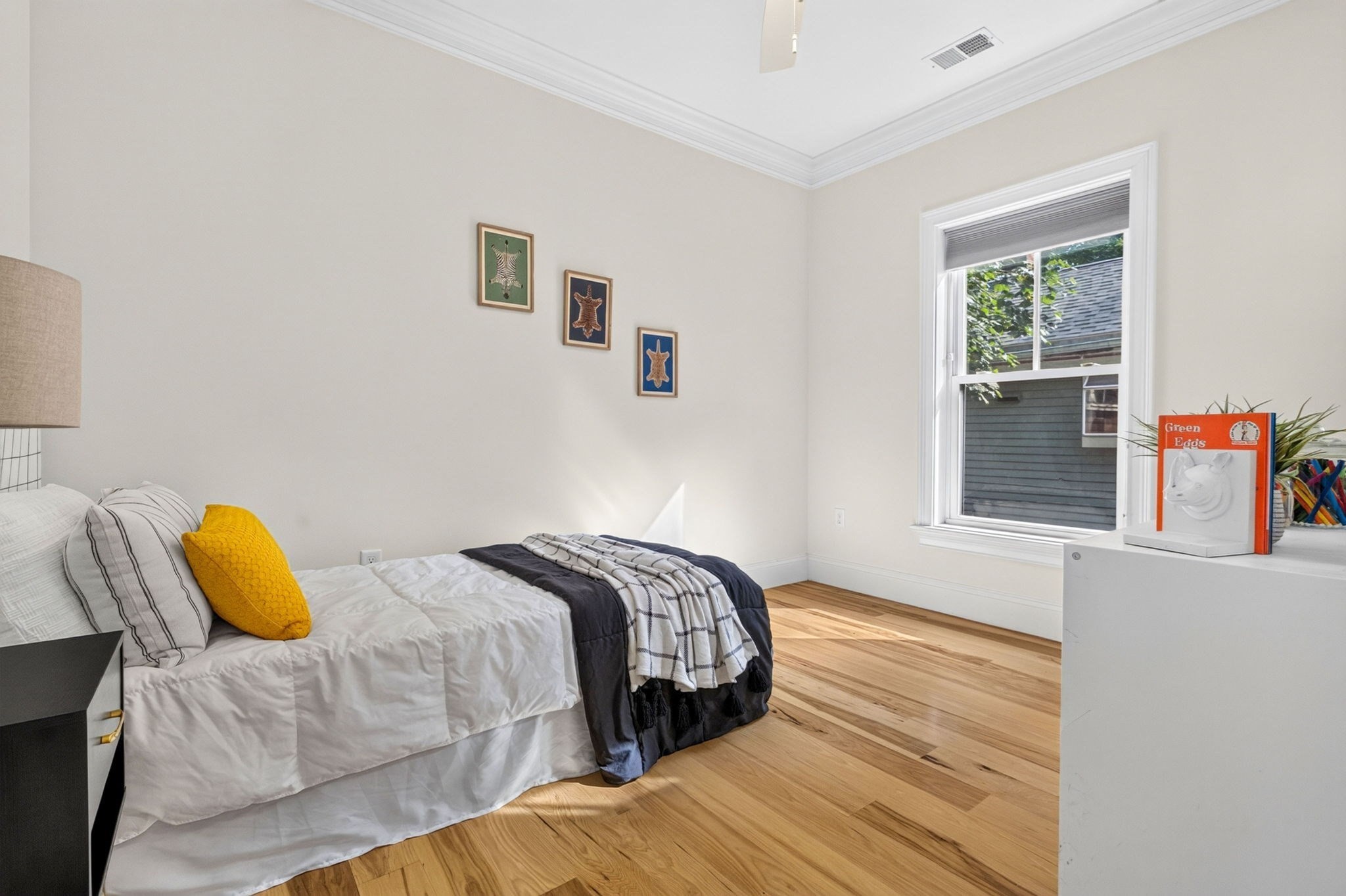 30 Chestnut Sq # 30