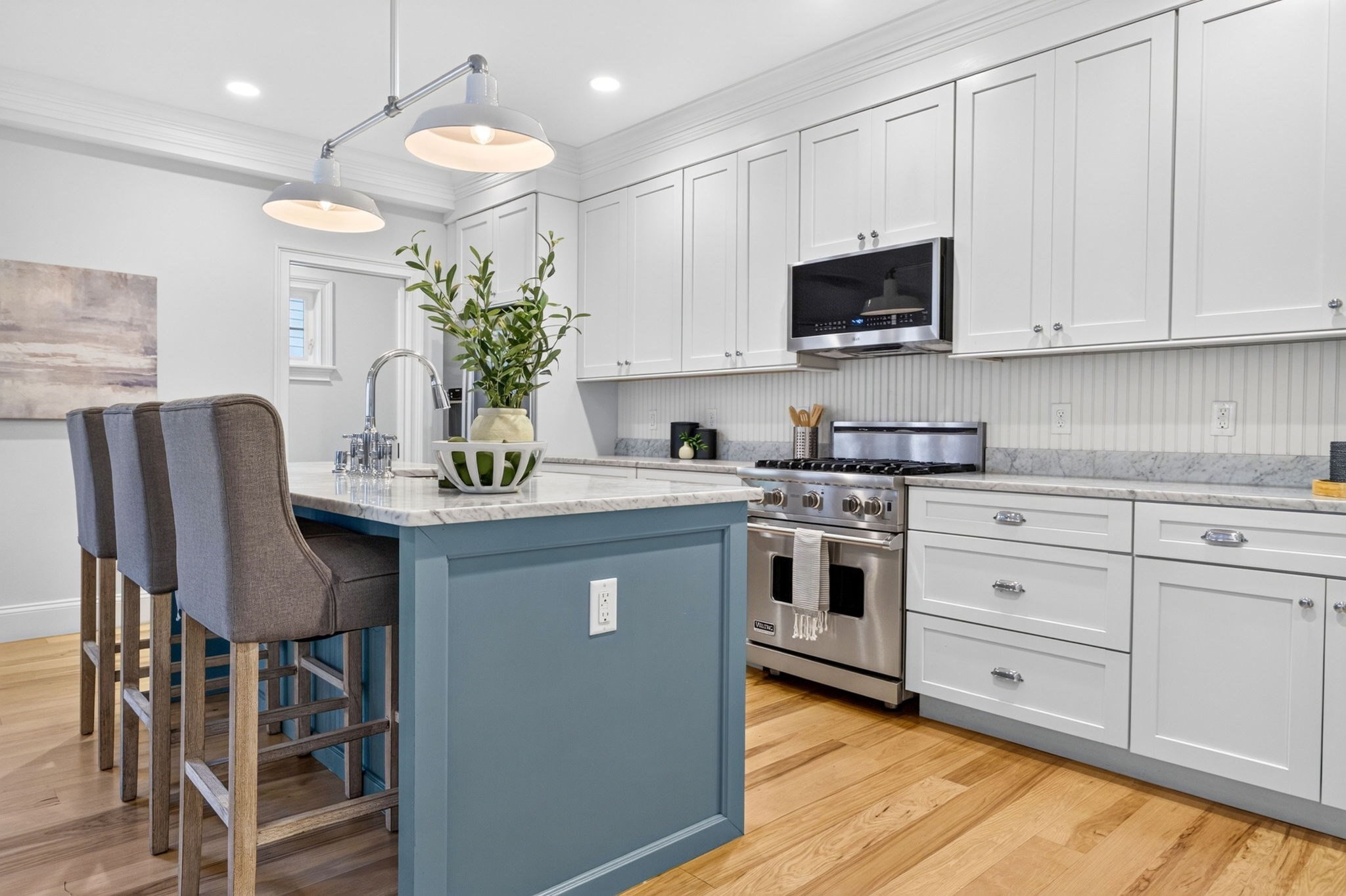30 Chestnut Sq # 30