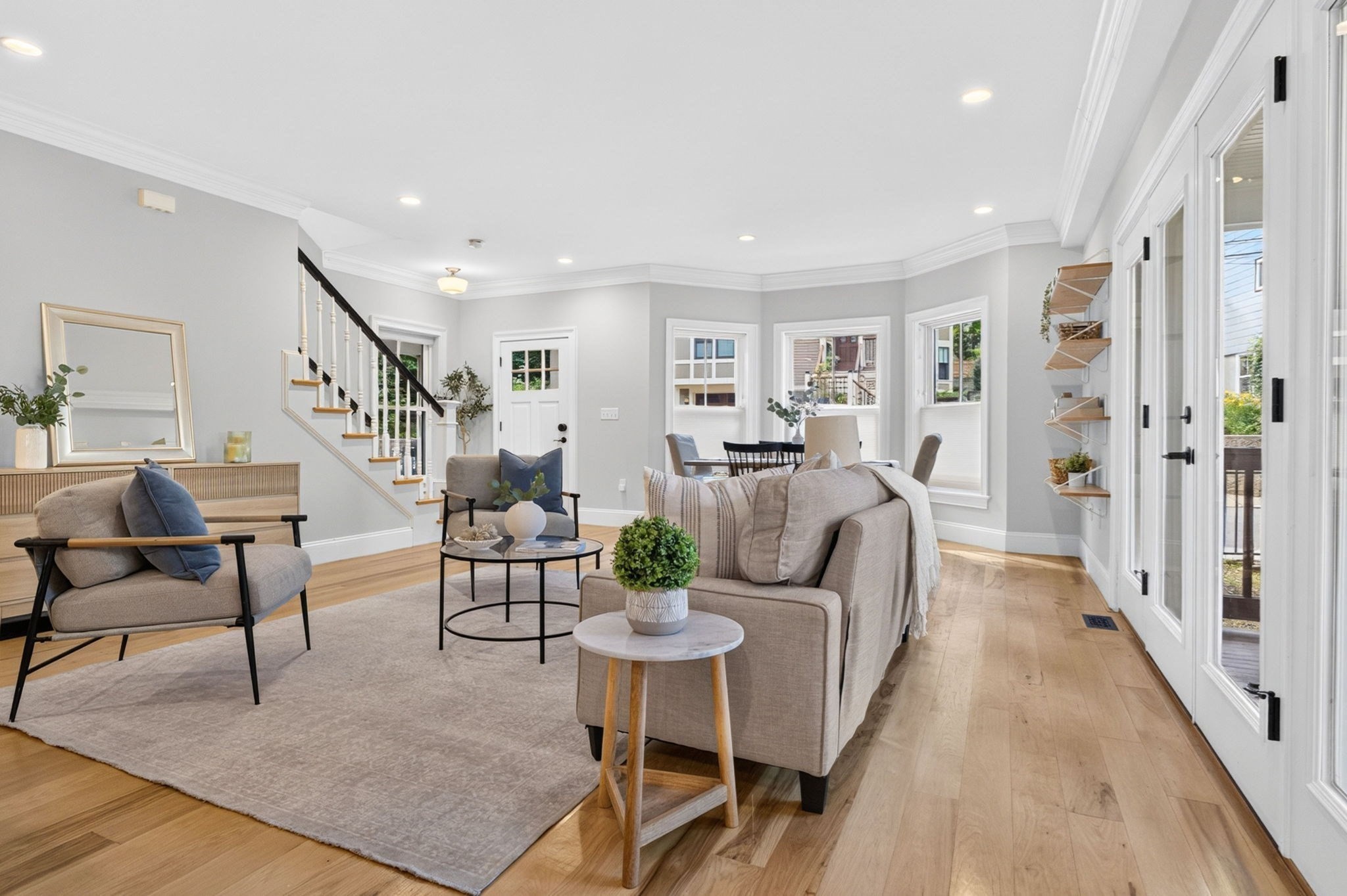 30 Chestnut Sq # 30