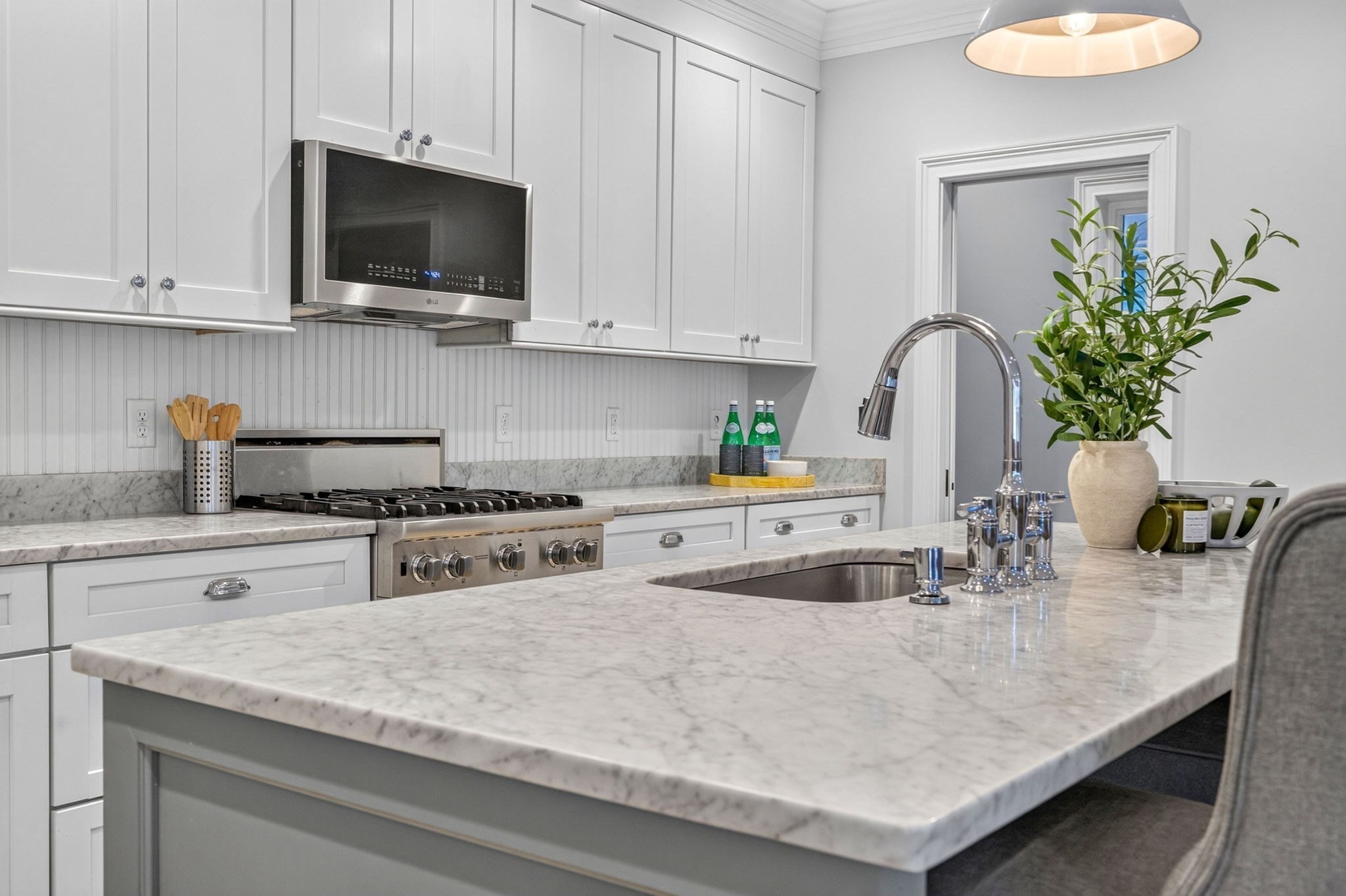 30 Chestnut Sq # 30