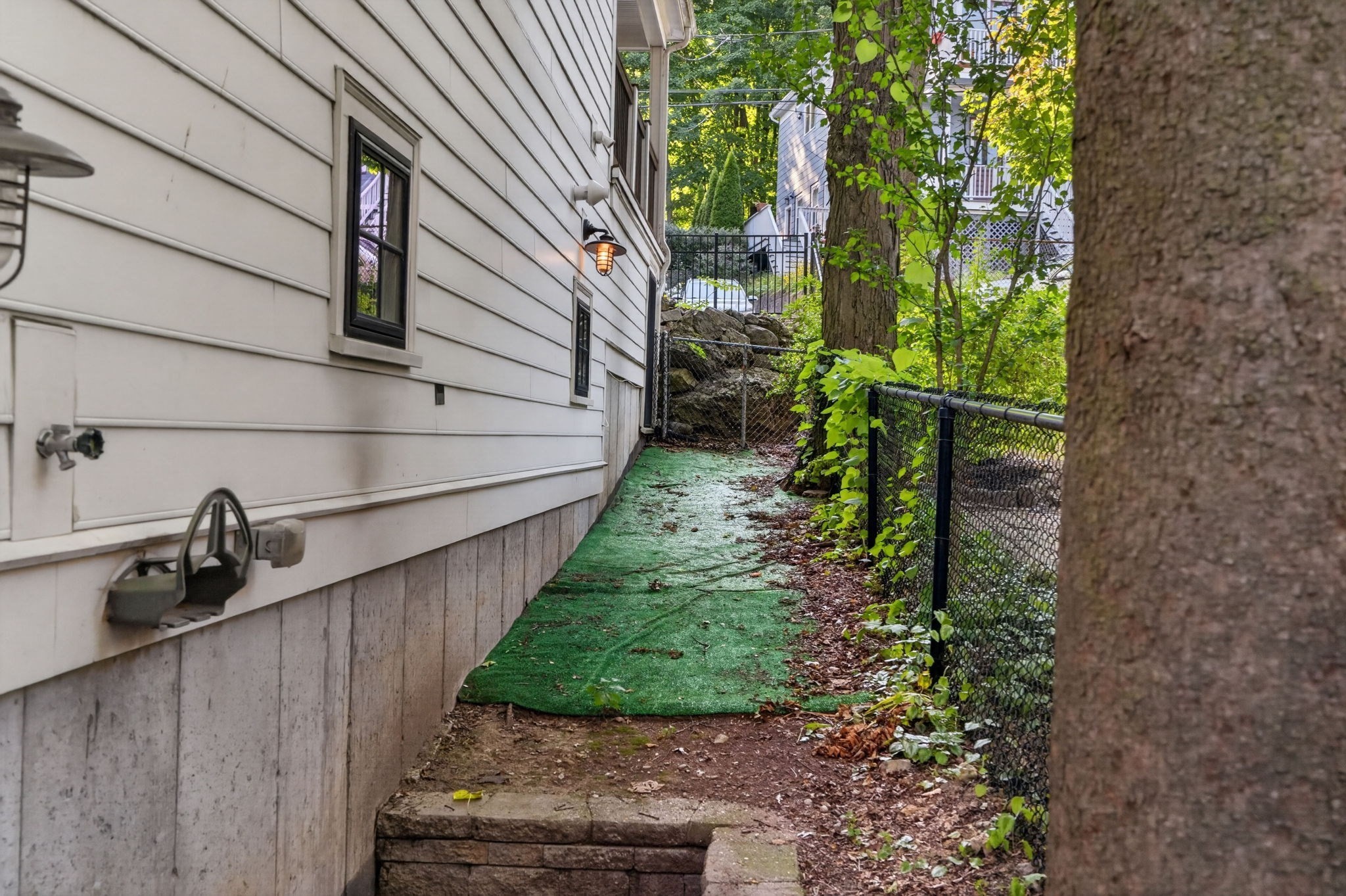 30 Chestnut Sq # 30