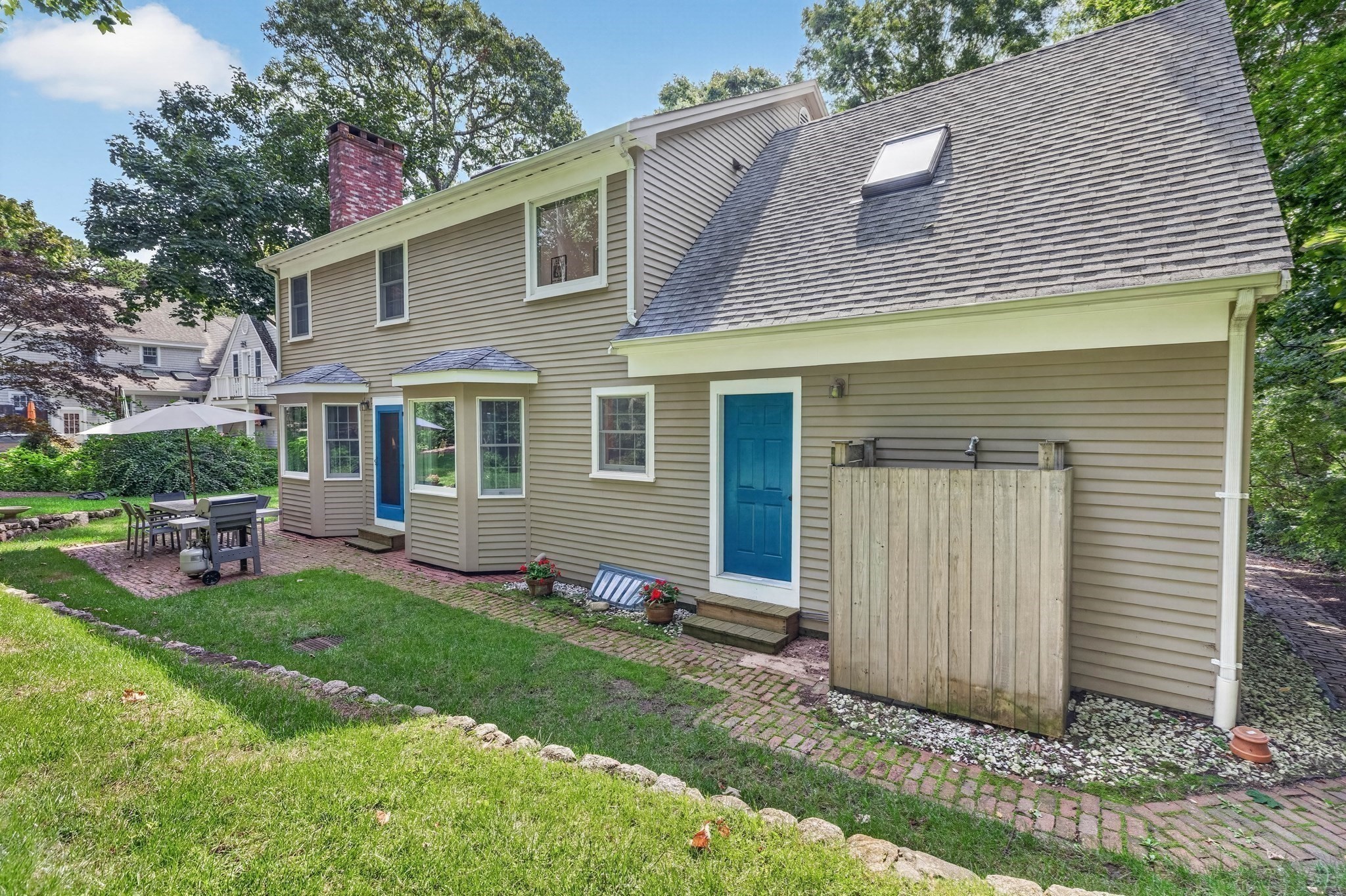 61 Canonicus Ave