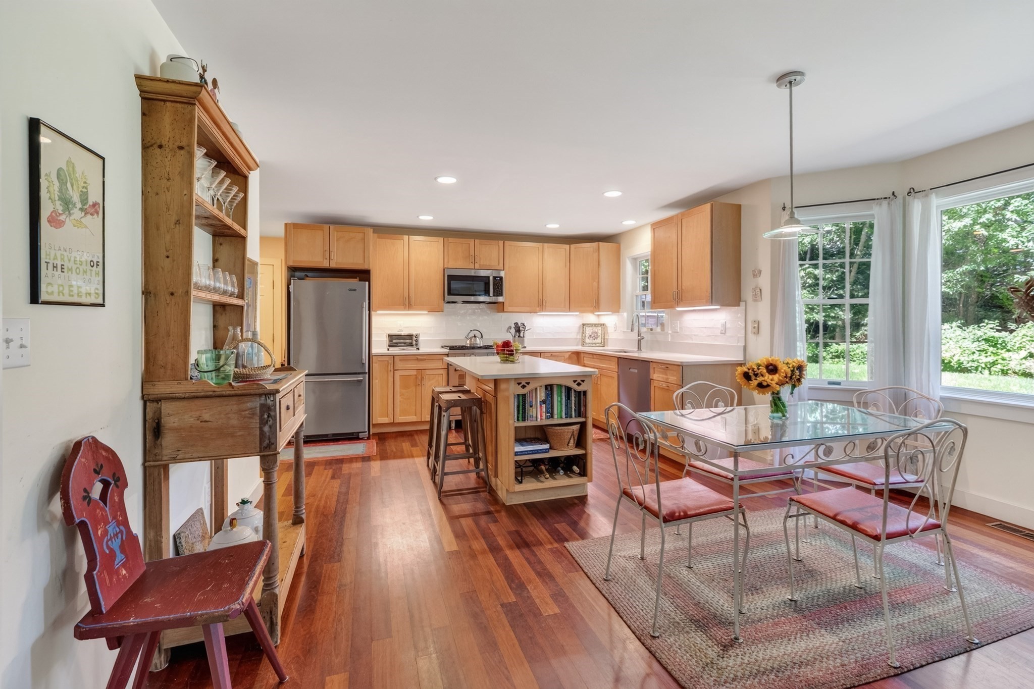 61 Canonicus Ave