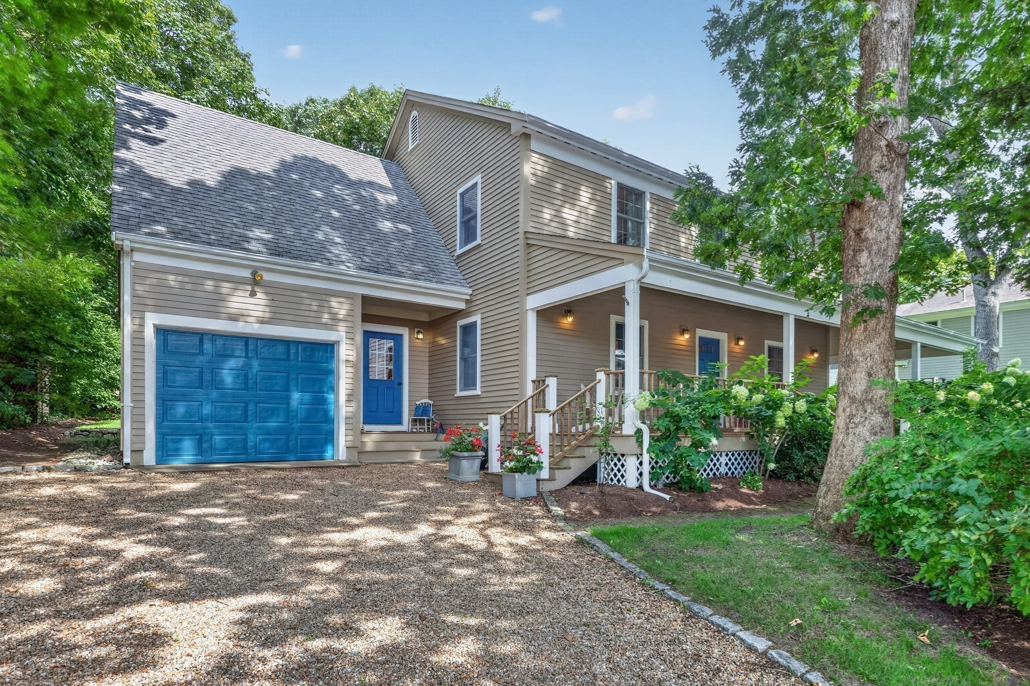 61 Canonicus Ave