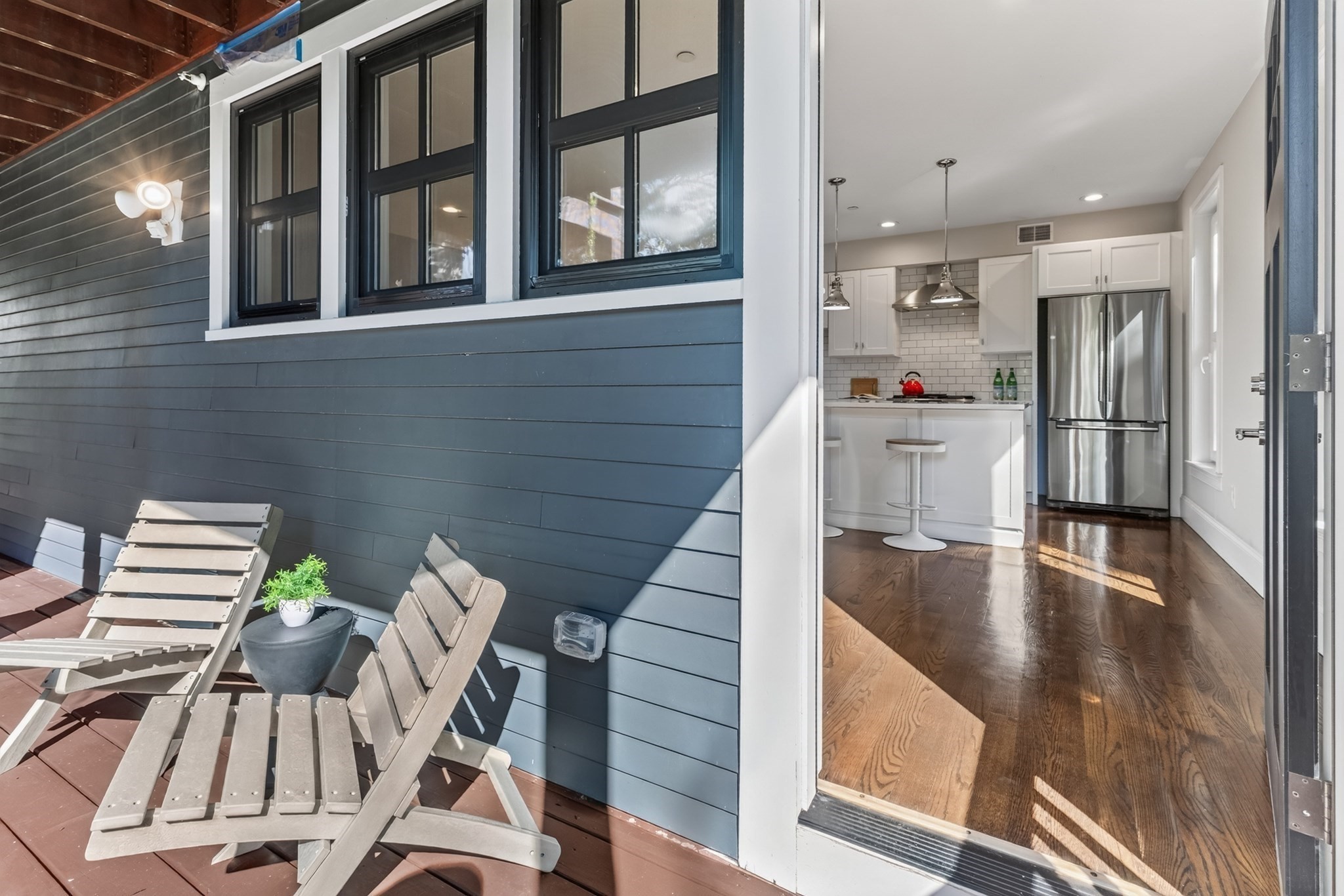52 River St # 2