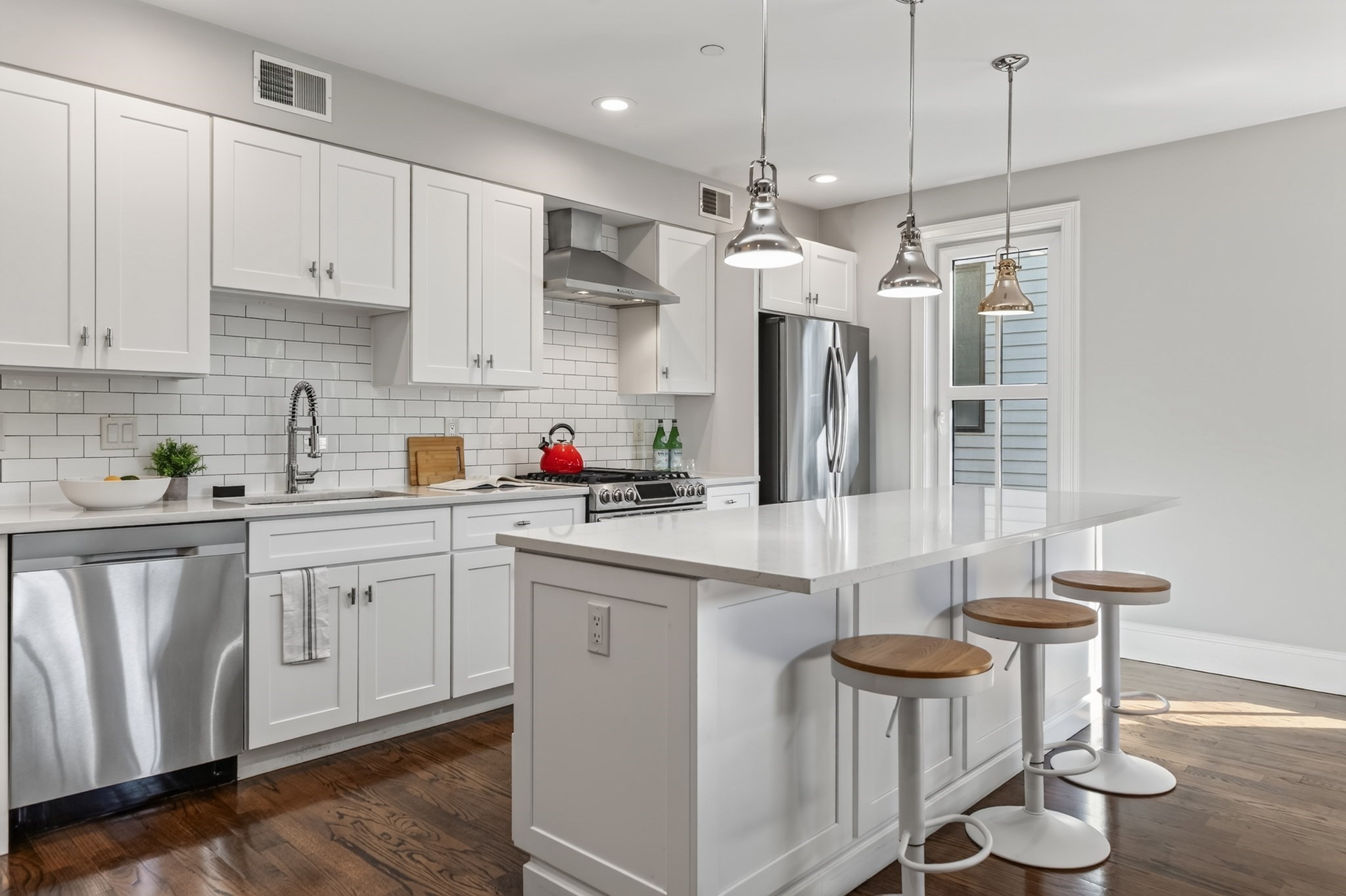 52 River St # 2