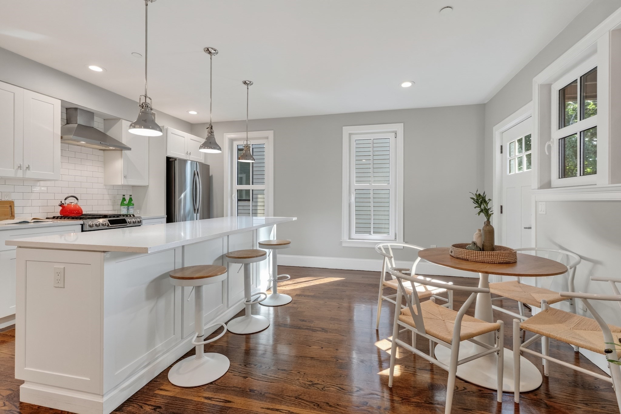 52 River St # 2