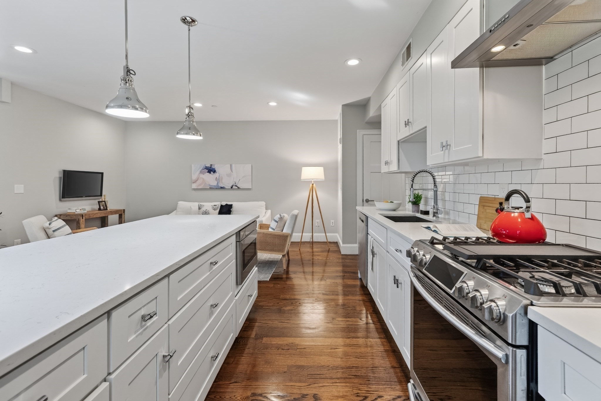 52 River St # 2