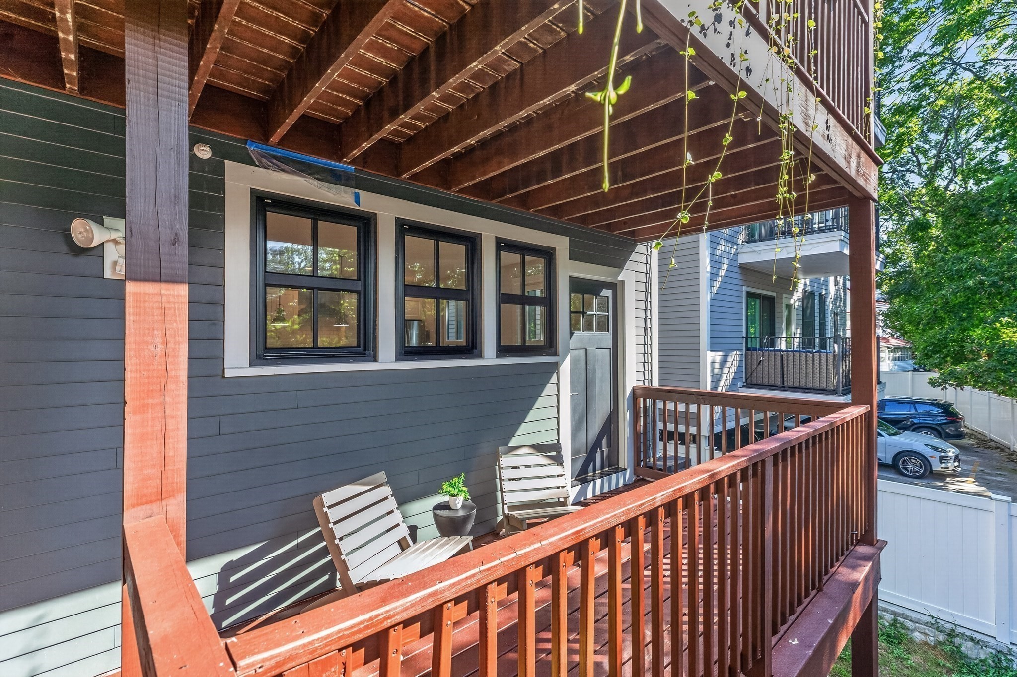 52 River St # 2