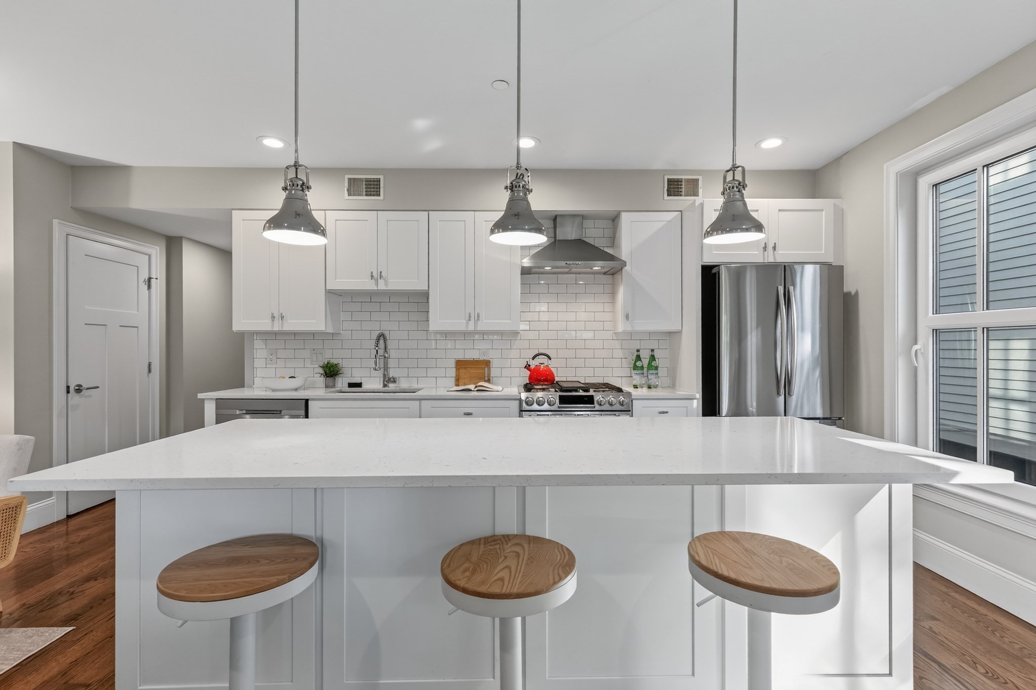 52 River St # 2