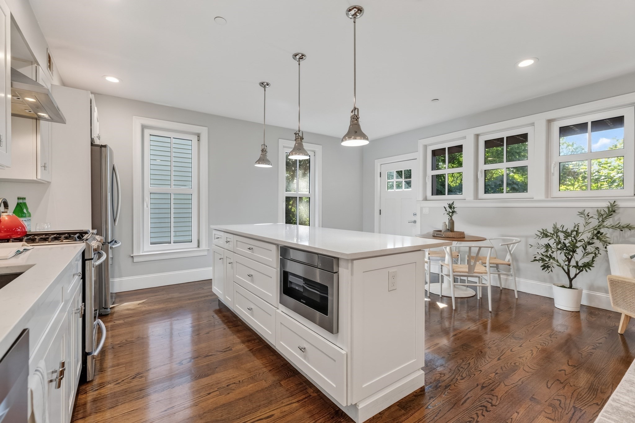 52 River St # 2