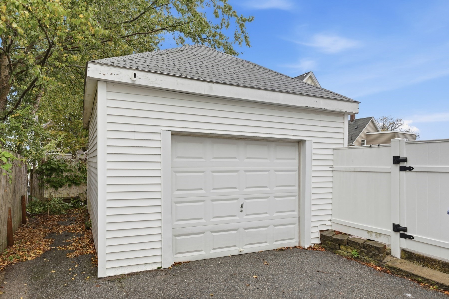 9 Rust St