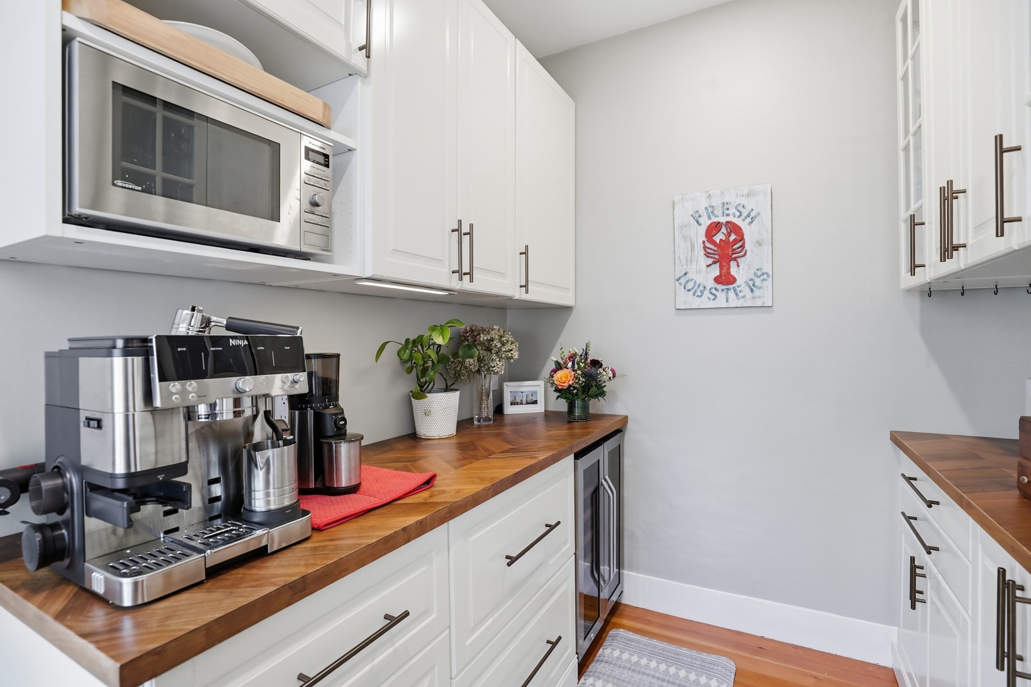 16 Sackville St # 2