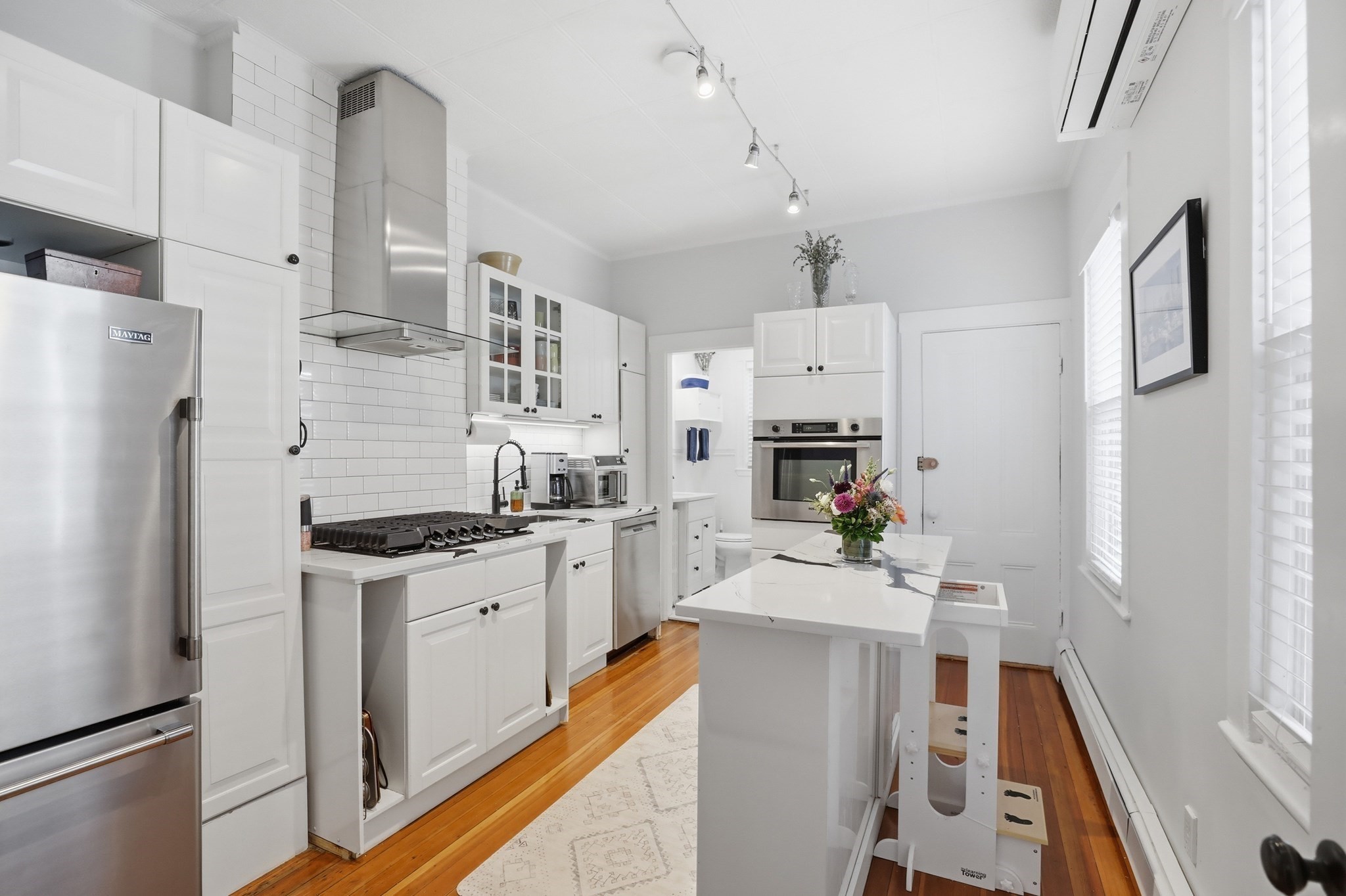 16 Sackville St # 2
