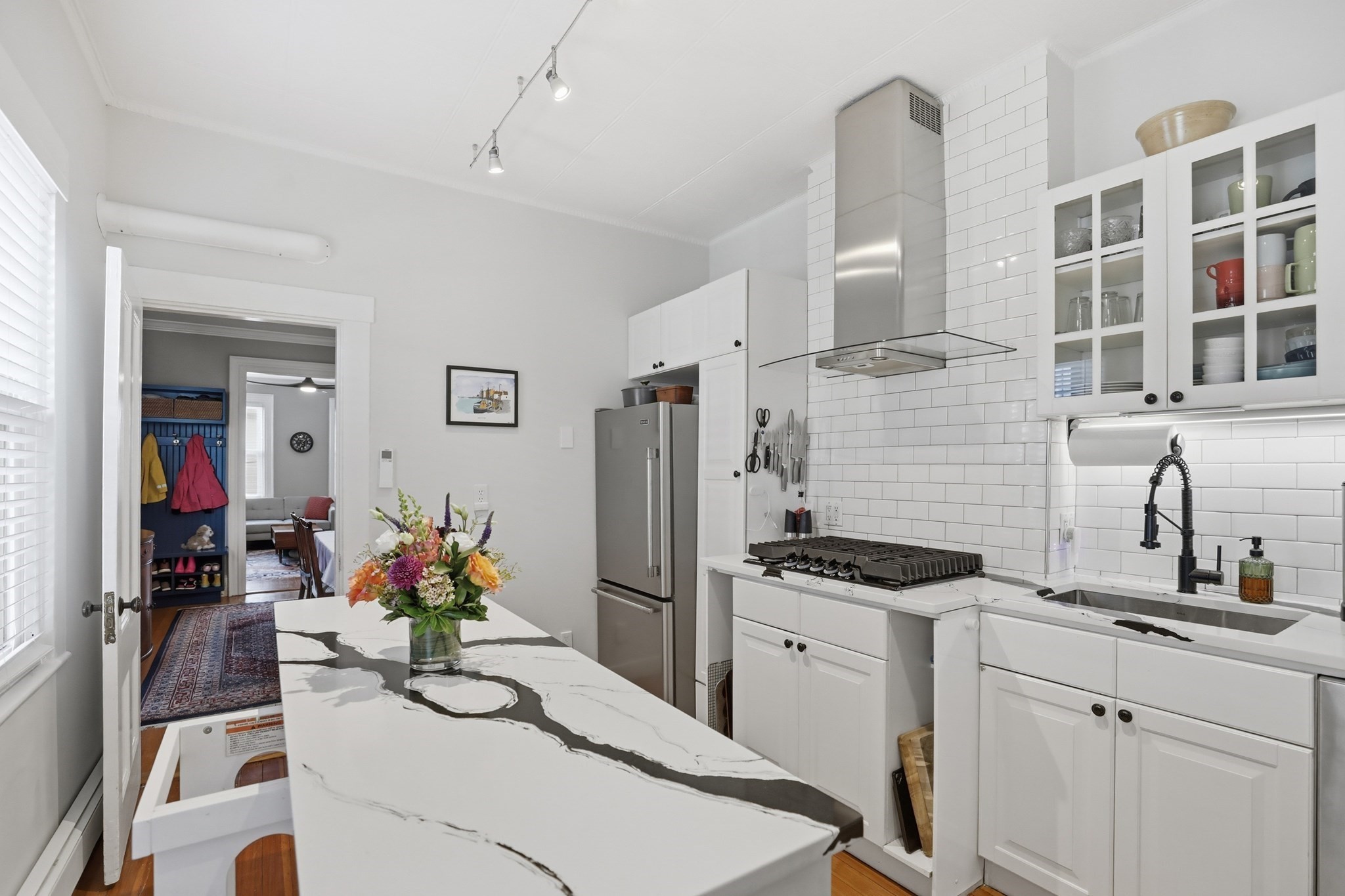 16 Sackville St # 2