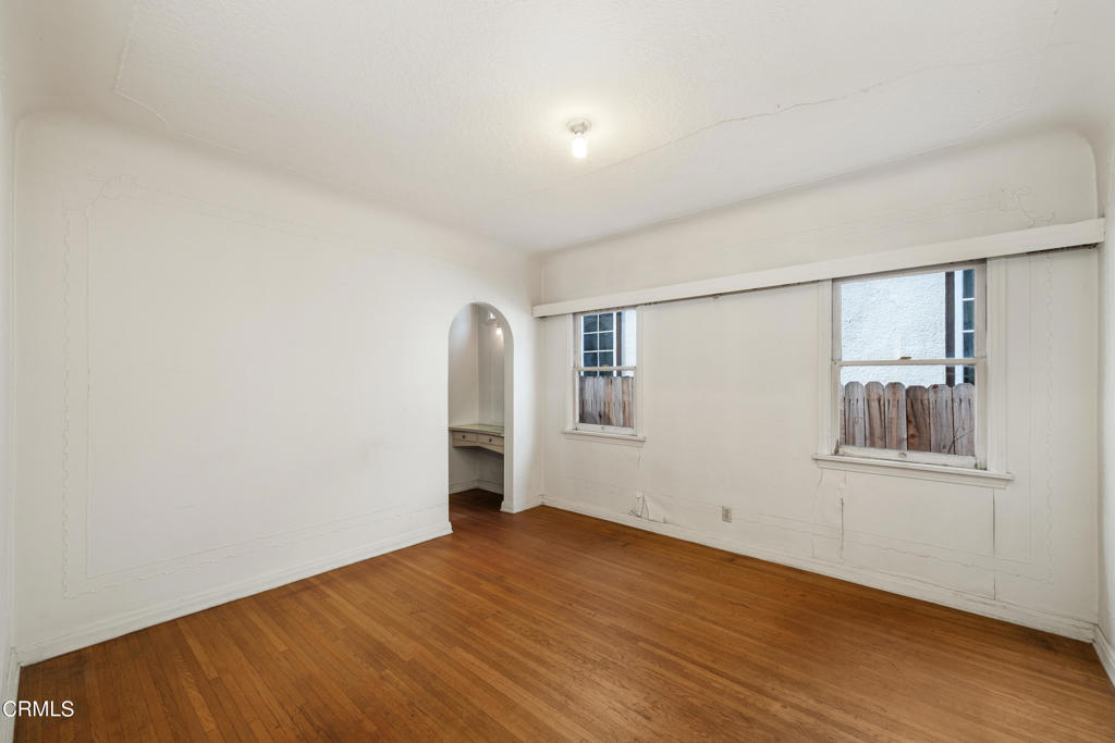 2026 Stratford Avenue