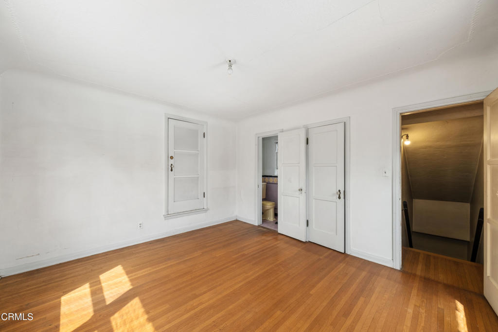 2026 Stratford Avenue