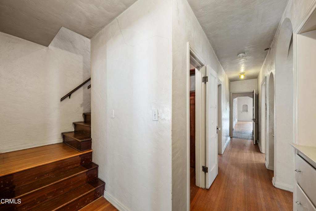 2026 Stratford Avenue