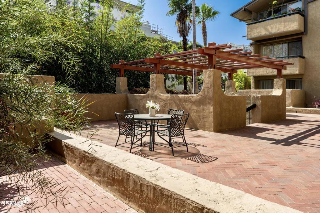 960 San Pasqual Street 106