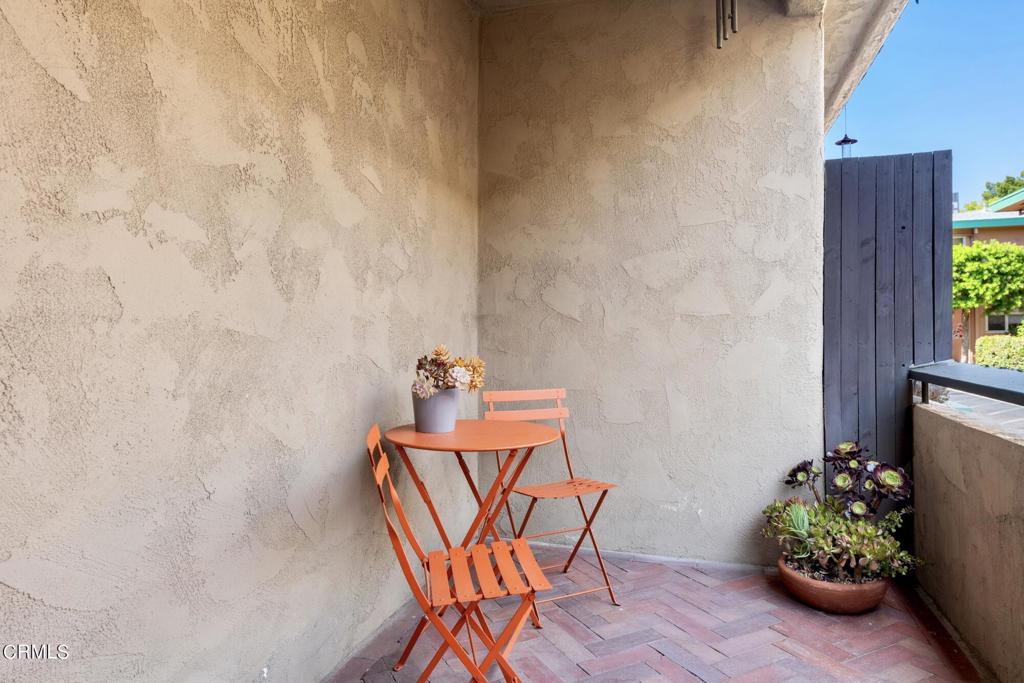 960 San Pasqual Street 106