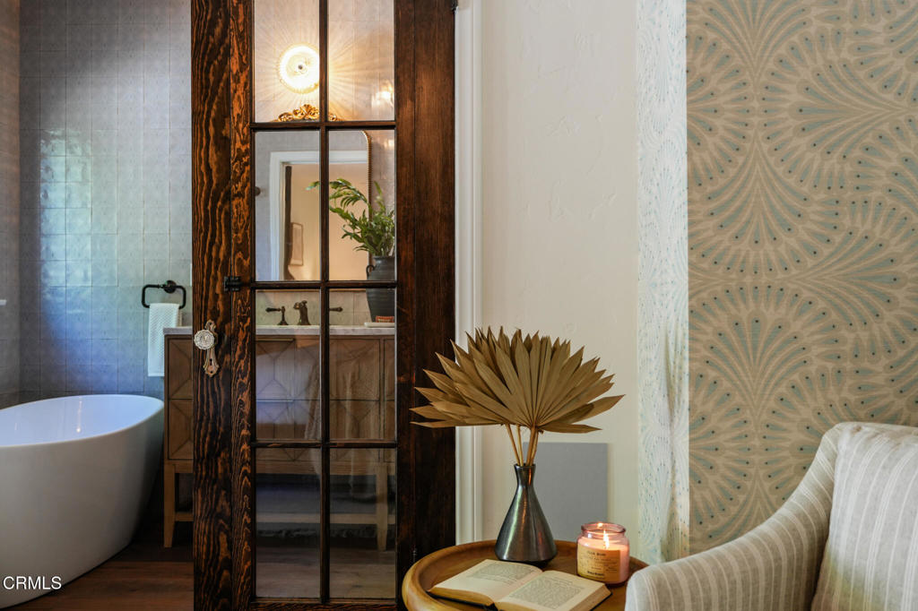 2026 Stratford Avenue