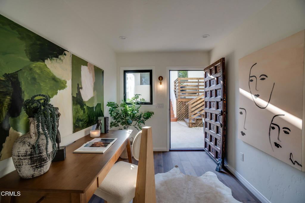 2026 Stratford Avenue