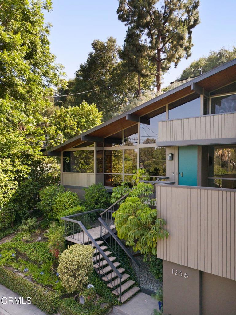 1256 Club House Drive