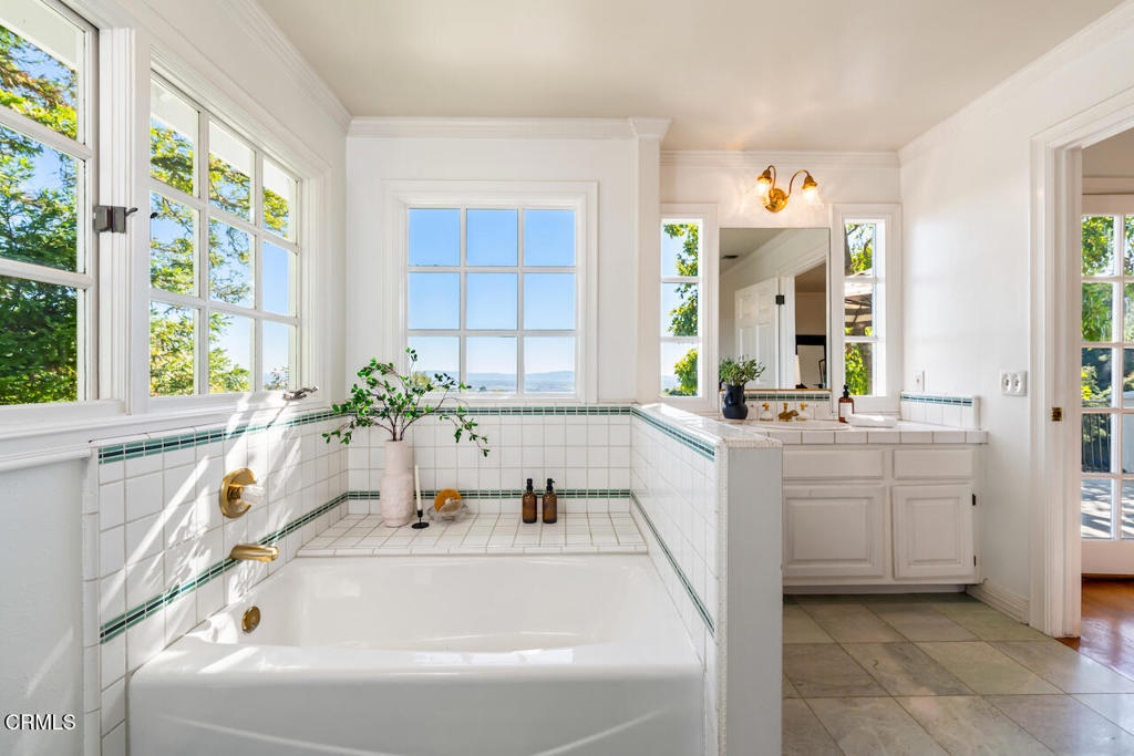 427 Long Canyon Road