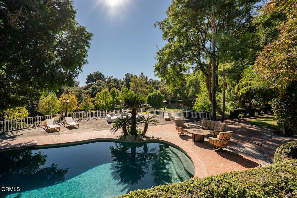 427 Long Canyon Road