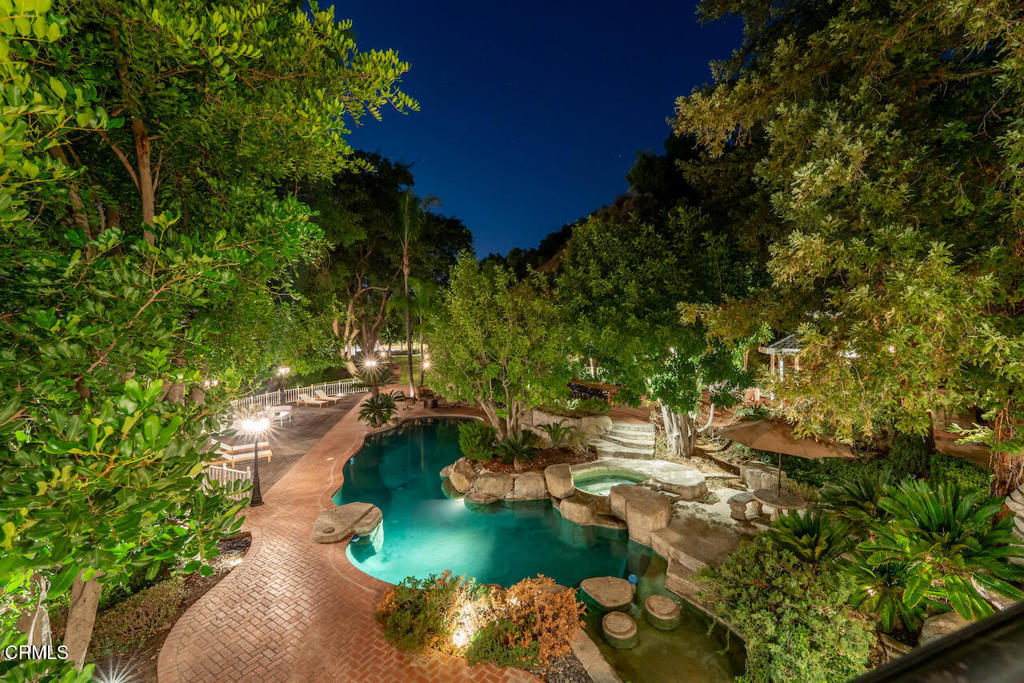 427 Long Canyon Road