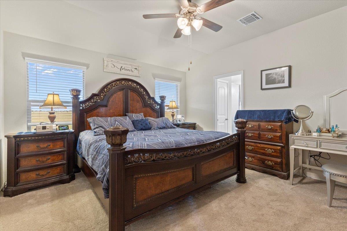 212 Plata LN