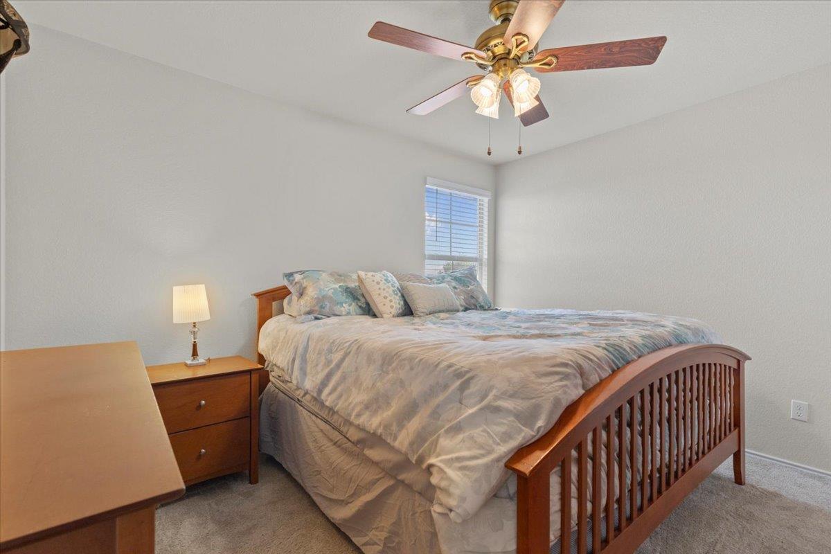212 Plata LN