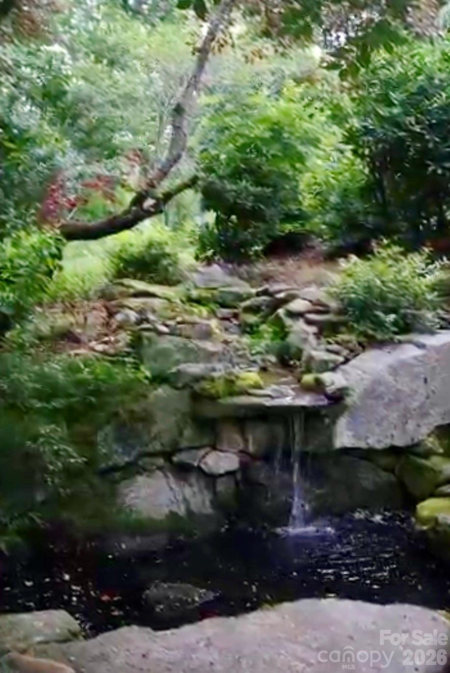 1552 Bear Creek Road