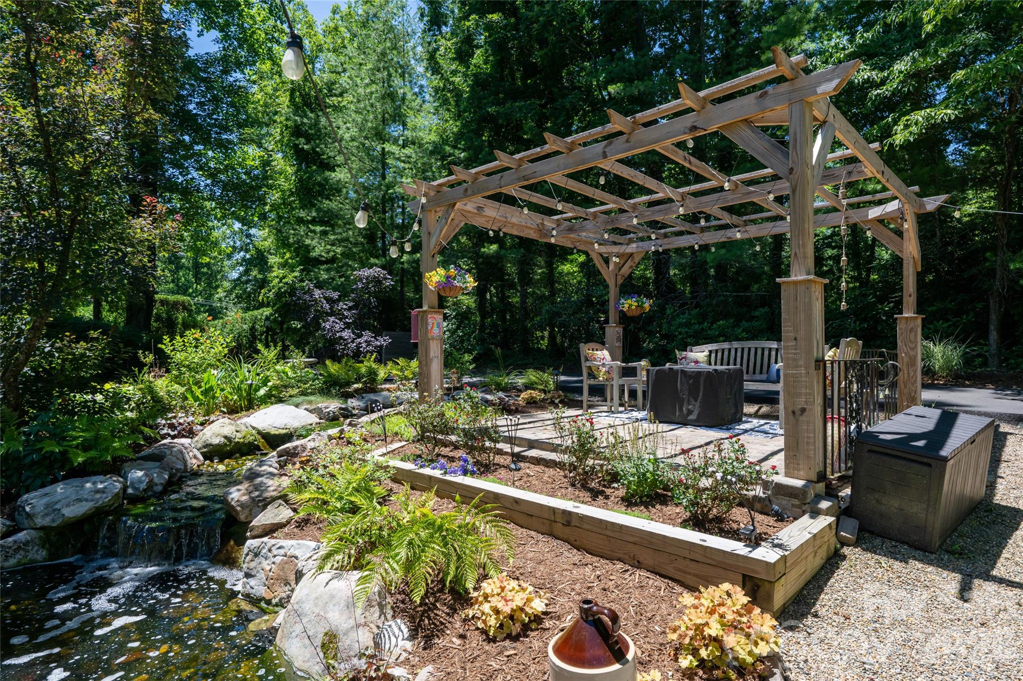 2511 Kanuga Road