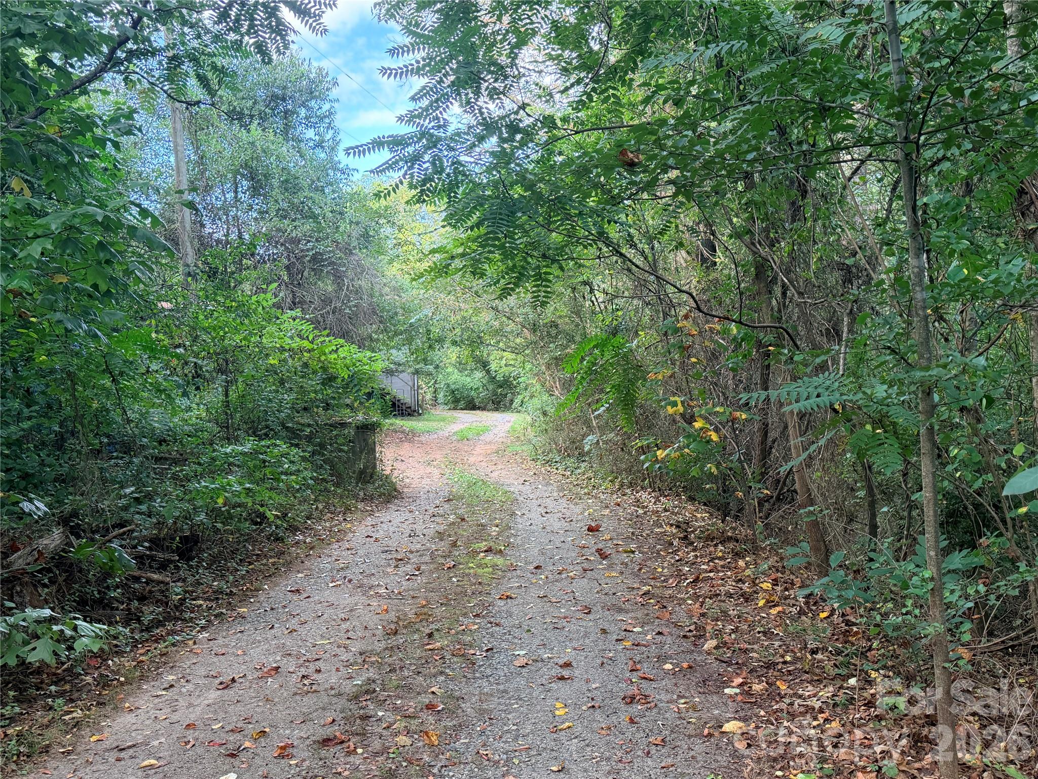 173 & 175 Dix Creek Chapel Road