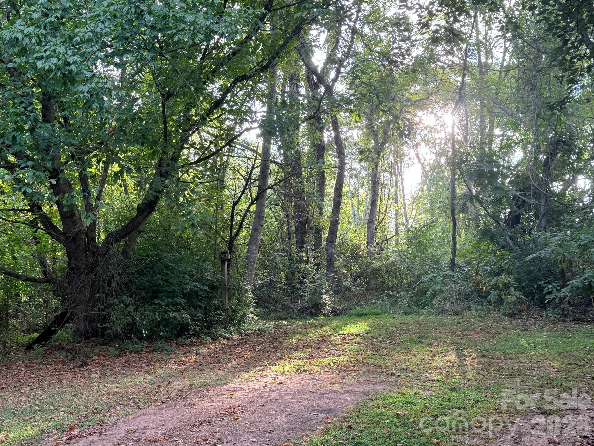 173 & 175 Dix Creek Chapel Road