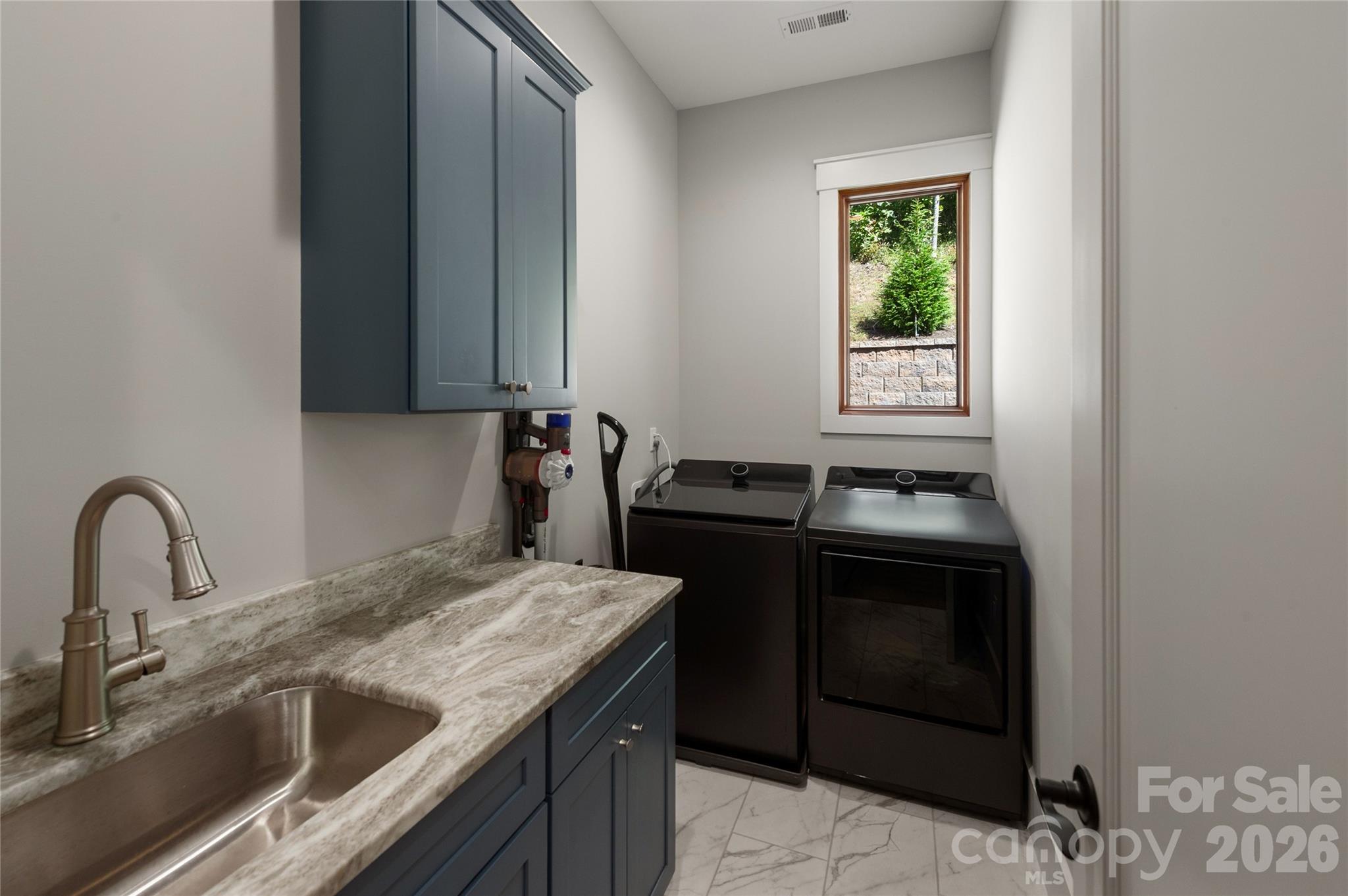 945 Somersby Park
