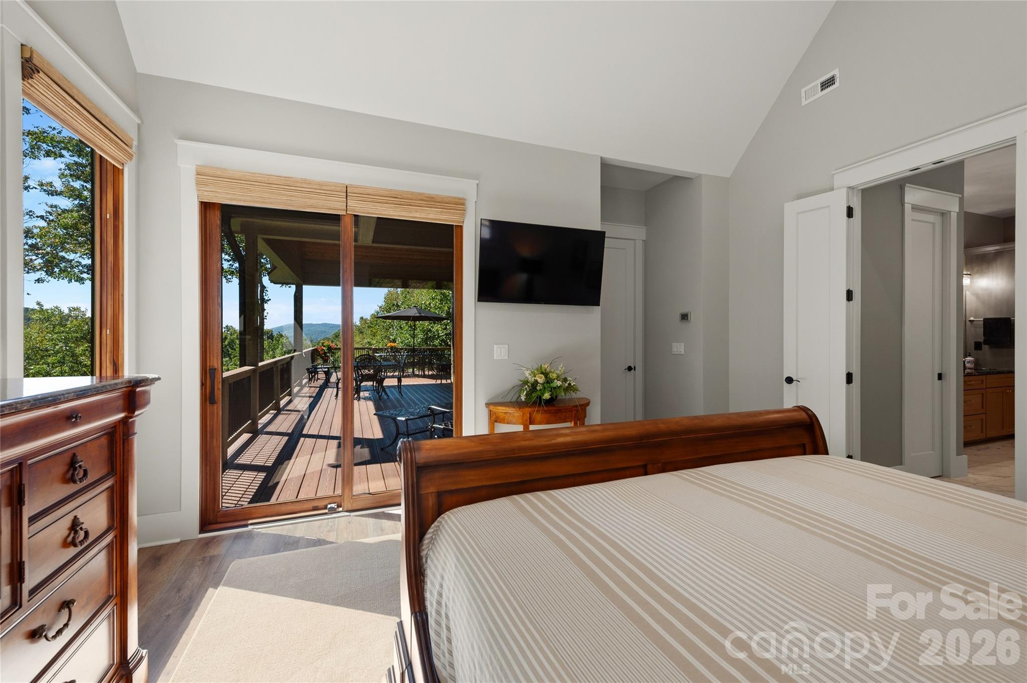 945 Somersby Park