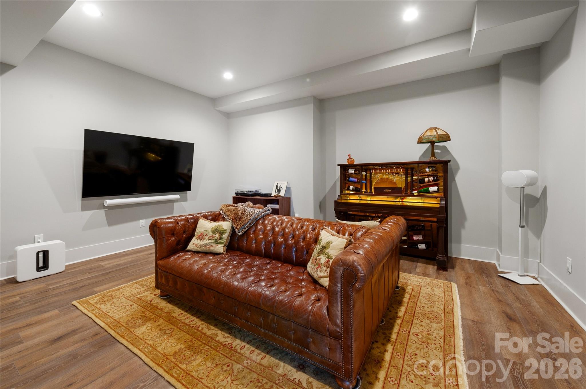 945 Somersby Park