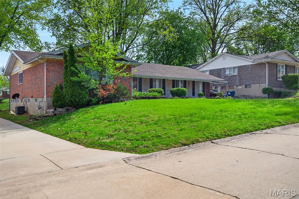 33 Club Grounds South Drive