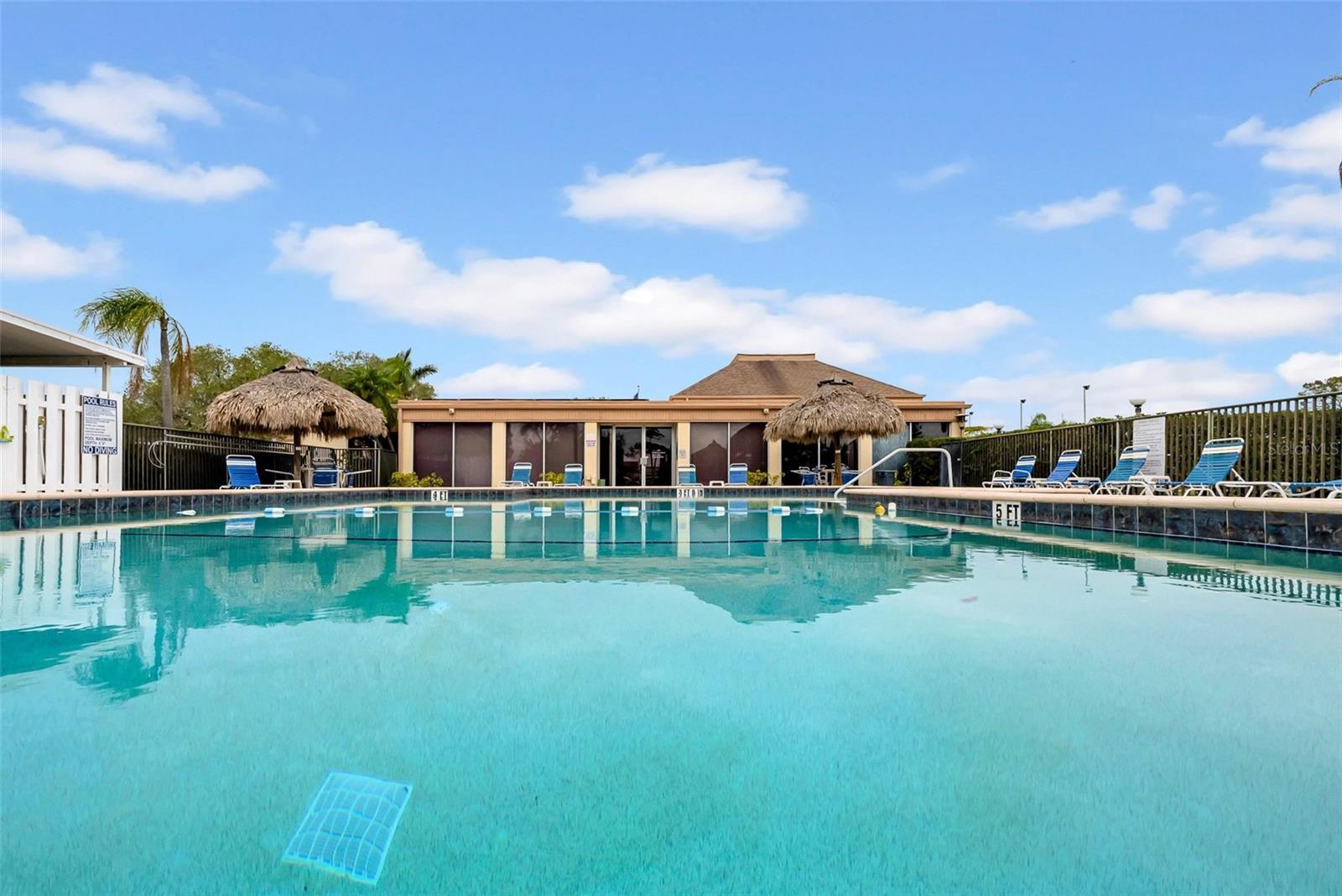 4647 LAKE VILLA DR