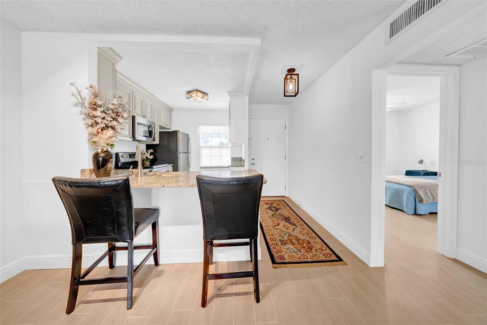 4647 LAKE VILLA DR