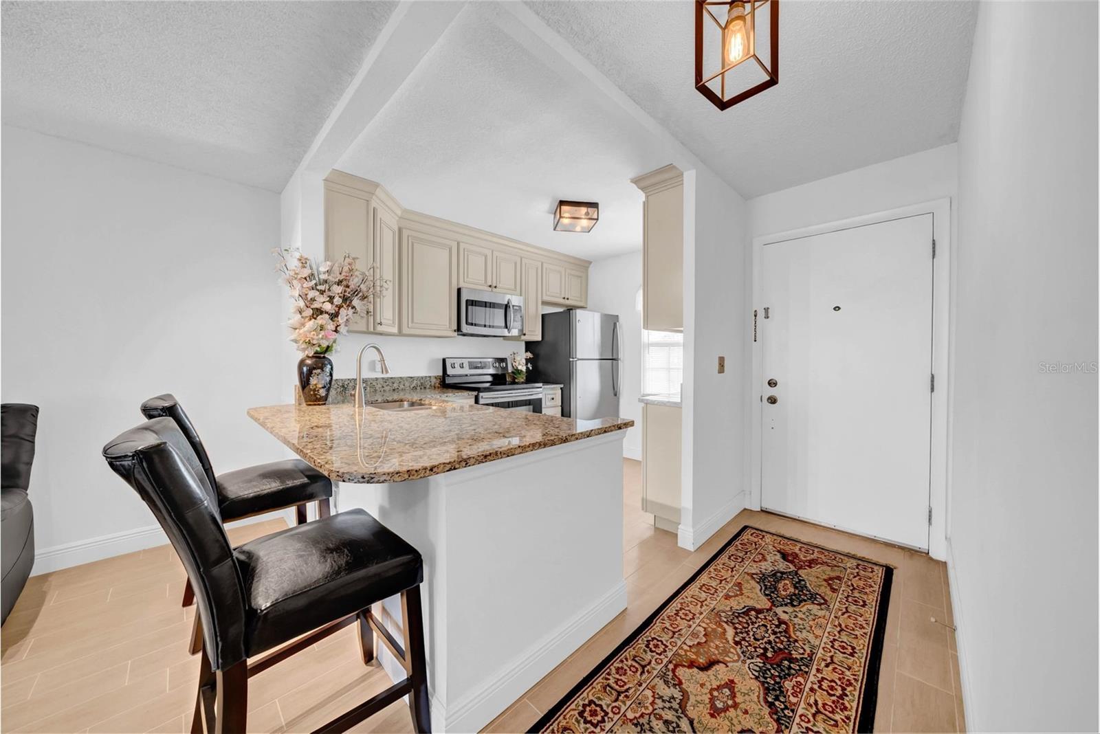 4647 LAKE VILLA DR